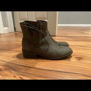 Sperry top-sider leather booties